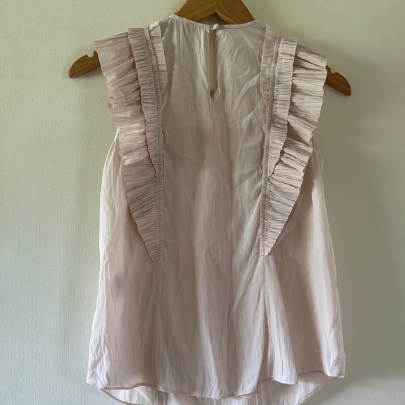 Super cute summer blouse! - Picture 3 of 4